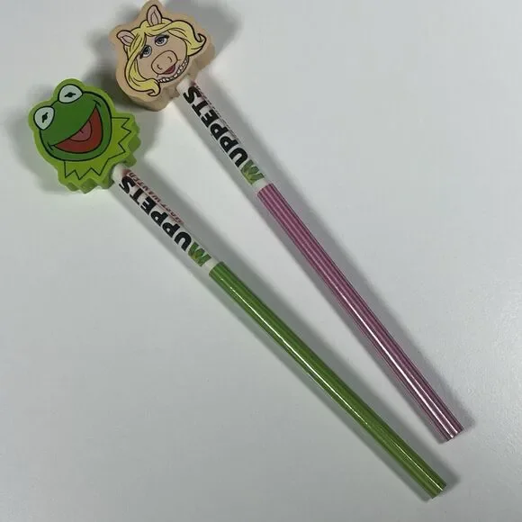 Muppets Most Wanted pencils Miss Piggy & Kermit Pencil Topper Erasers - Picture 2 of 5